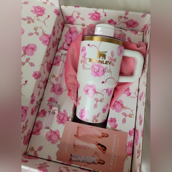 Stanley Other - Stanley x LoveShackFancy 20oz Ribbon Rosa
